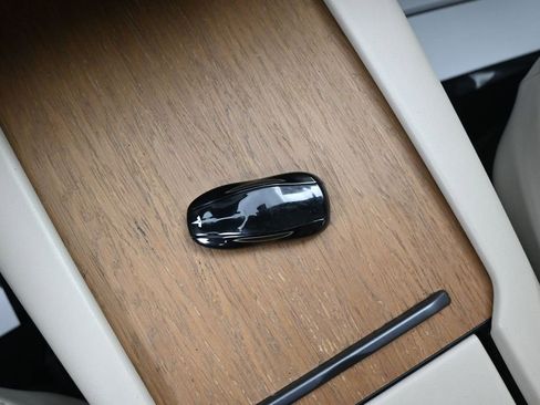 Used 2021 Tesla Model S Long Range image 25