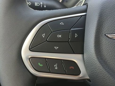 New 2026 Chrysler Voyager LX image 17