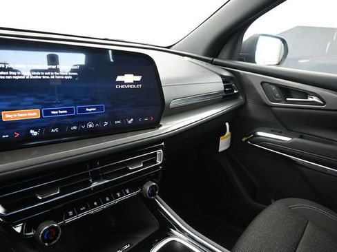 New 2026 Chevrolet Traverse LT w/ LPO, Floor Liner Package image 22