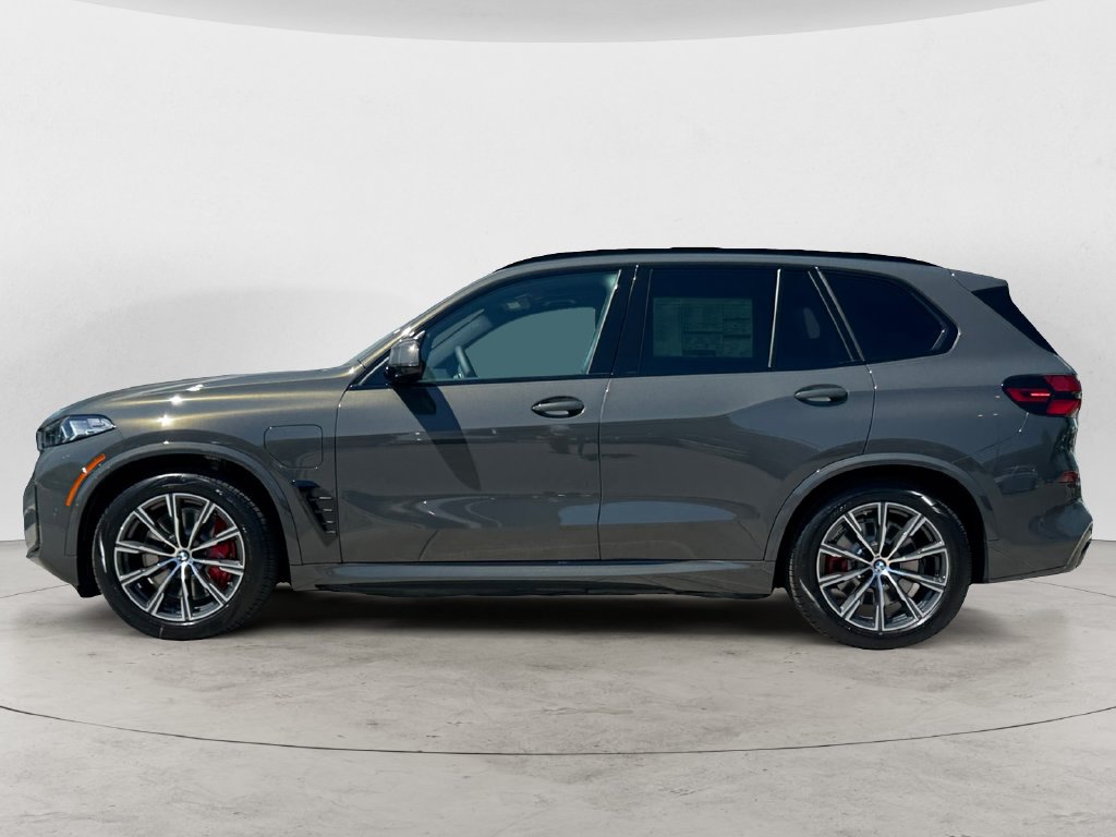 Used 2026 BMW X5 xDrive50e w/ Executive Package AWD/4WD image 8