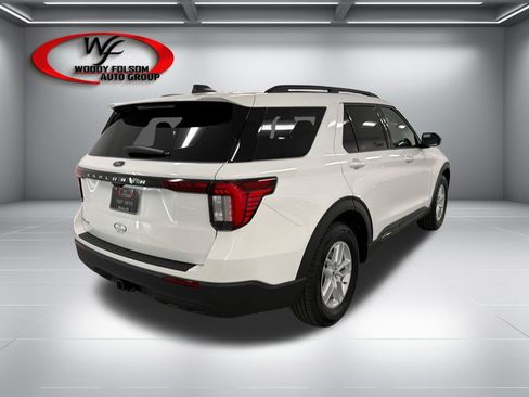 New 2026 Ford Explorer Active RWD image 6