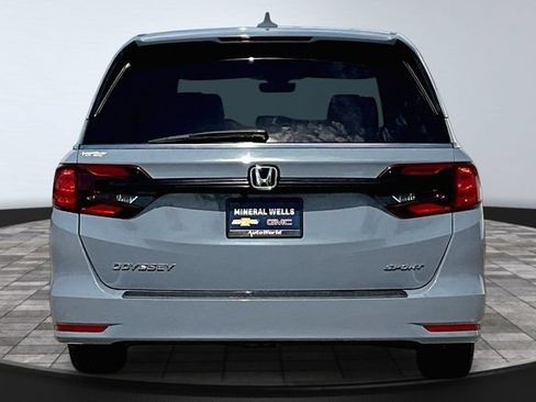 Used 2024 Honda Odyssey Sport image 5