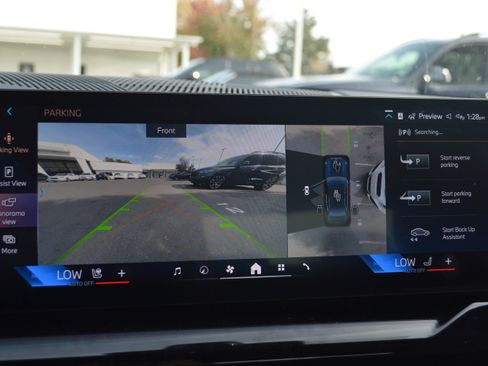 Used 2025 BMW 530i xDrive w/ Premium Package image 20