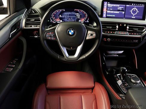 Certified 2023 BMW X4 xDrive30i w/ Premium Package image 15