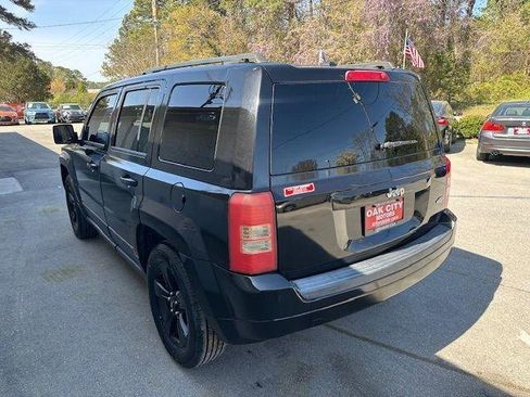 Used 2016 Jeep Patriot Latitude image 7