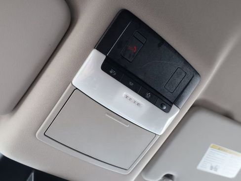 Used 2025 Nissan Rogue SV image 26