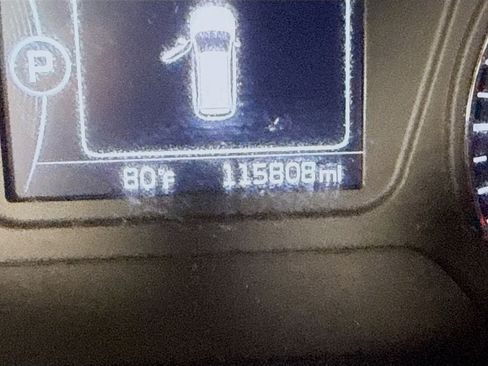 Used 2018 Kia Sorento FWD image 16