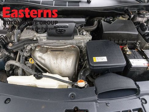 Used 2016 Toyota Camry SE FWD image 7