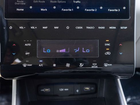 Used 2024 Hyundai Tucson Limited AWD/4WD image 21
