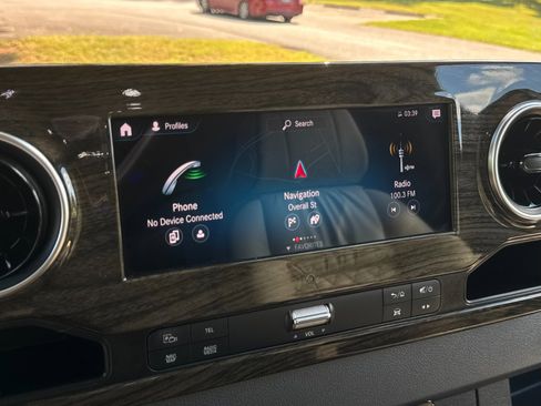 Used 2019 Mercedes-Benz Sprinter 170 image 91