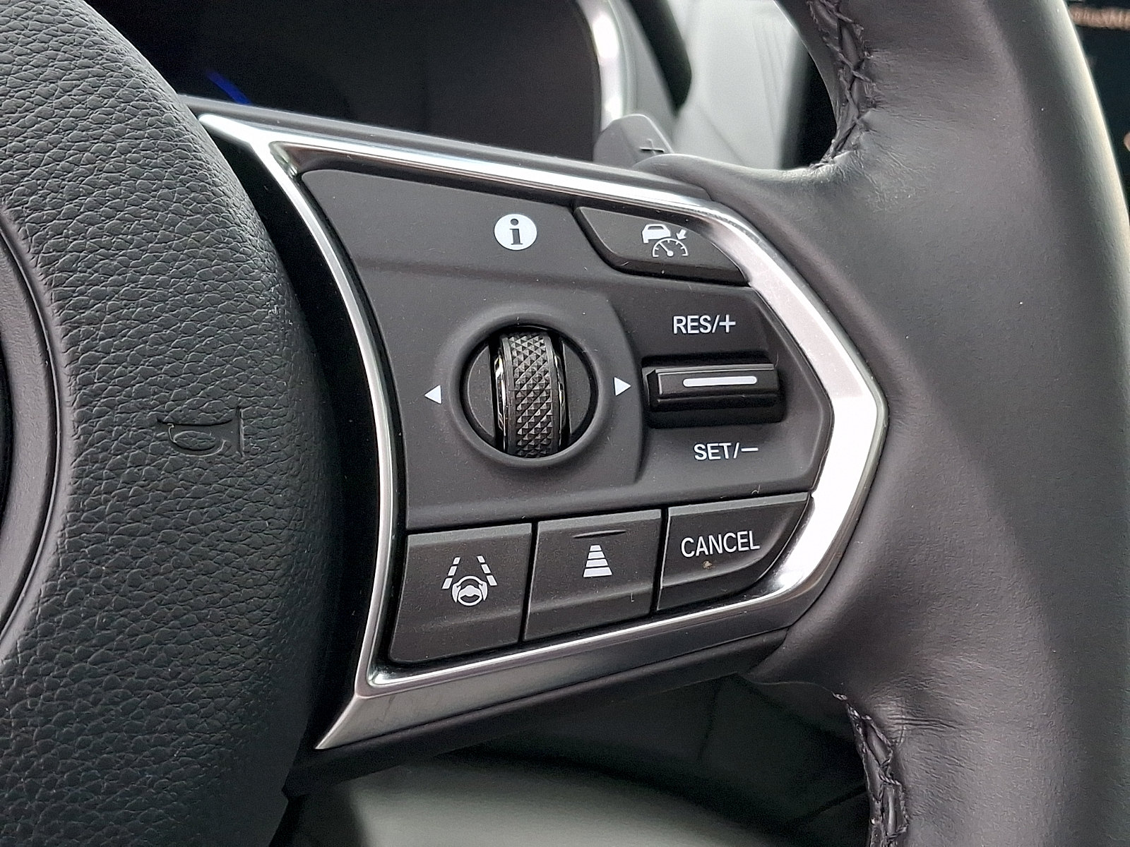 Certified 2024 Acura MDX w/ Technology Package AWD/4WD image 23