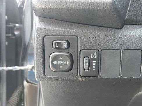 Used 2015 Toyota Corolla S Premium FWD image 24