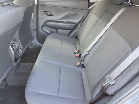 Used 2025 Hyundai Kona SEL FWD image 12