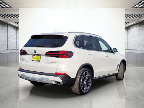 New 2026 BMW X5 xDrive40i w/ Premium Package image 6