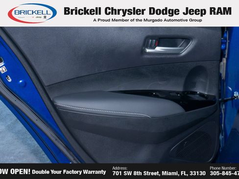 Used 2025 Toyota Corolla XSE FWD image 11