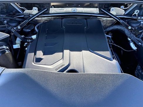 Used 2025 Audi Q5 Premium Plus w/ Premium Plus image 34