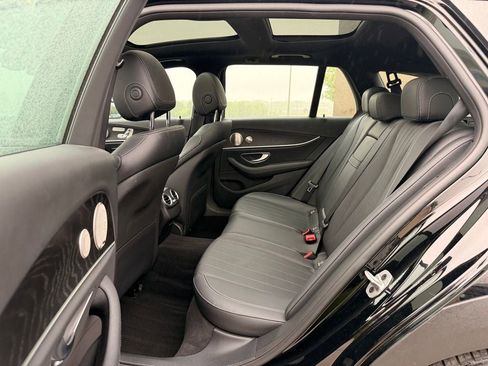 Used 2021 Mercedes-Benz E 450 4MATIC All-Terrain Wagon image 32
