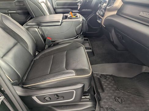 Used 2022 RAM 1500 Laramie AWD/4WD image 33
