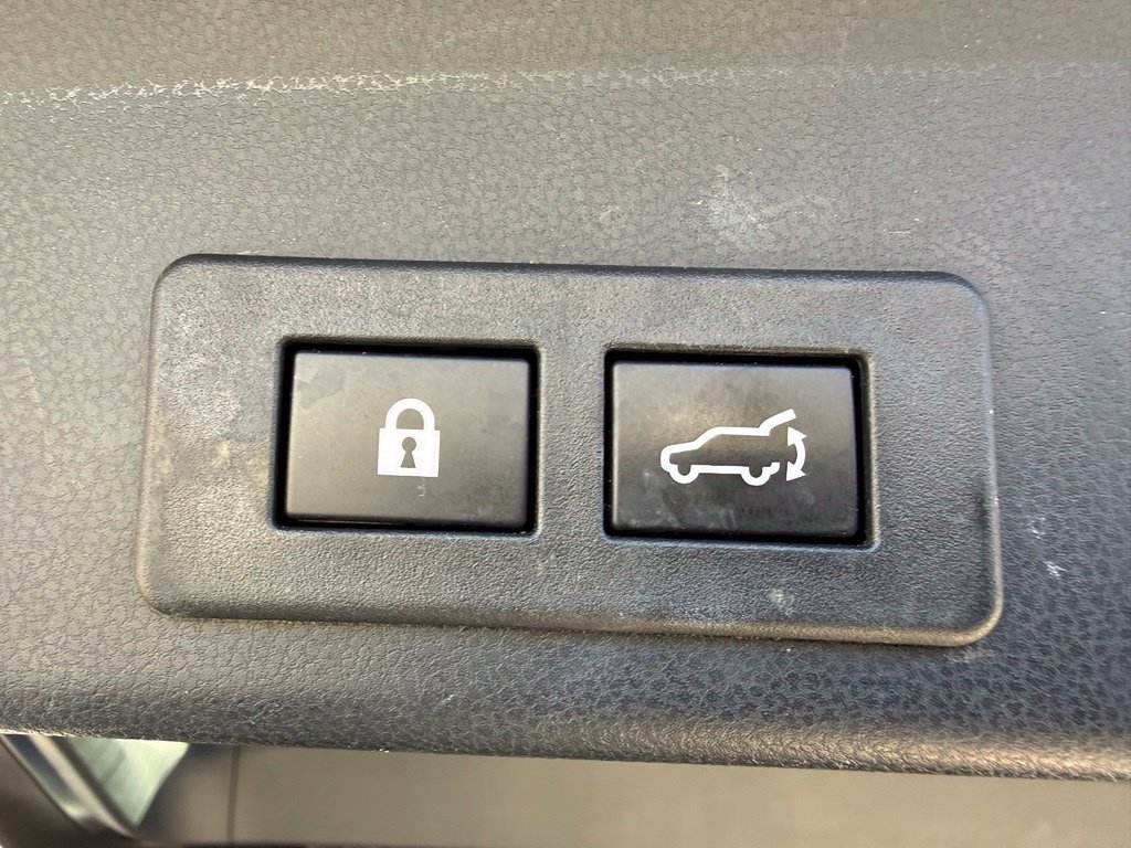 Used 2021 Subaru Ascent Limited w/ Technology Package AWD/4WD image 39