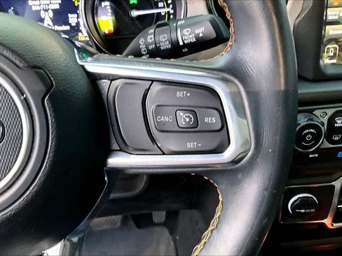 Used 2021 Jeep Wrangler Unlimited Sahara image 23