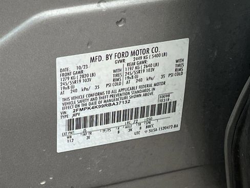 Used 2024 Ford Edge Titanium image 32