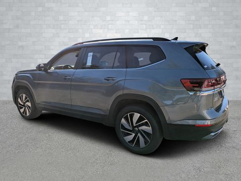 Used 2024 Volkswagen Atlas SE image 7