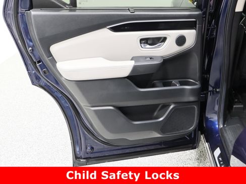 Used 2025 Honda Pilot Touring image 28