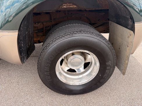 Used 2002 Ford F350 Lariat AWD/4WD image 25