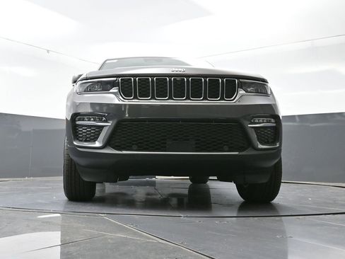 New 2025 Jeep Grand Cherokee Limited w/ Luxury Tech Group II image 49