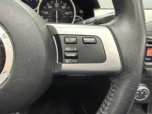 Used 2009 MAZDA MX-5 Miata Grand Touring w/ Premium Pkg RWD image 21