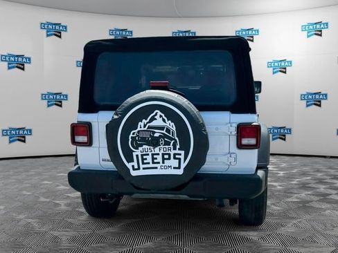 Used 2023 Jeep Wrangler Unlimited Sport AWD/4WD image 5