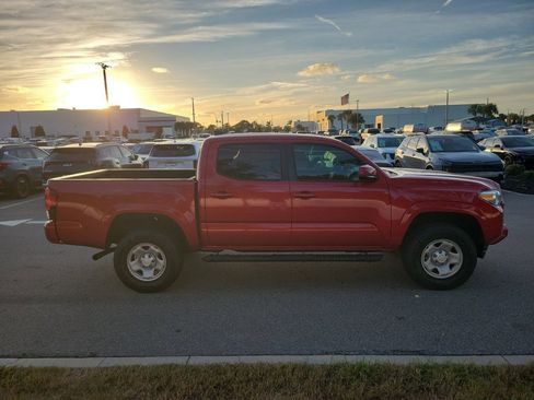 Certified 2022 Toyota Tacoma SR image 4