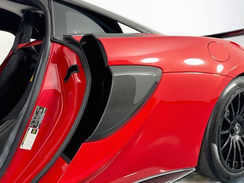 Used 2020 McLaren 620R RWD image 51