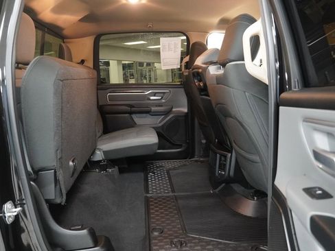Used 2019 RAM 1500 Big Horn AWD/4WD image 29