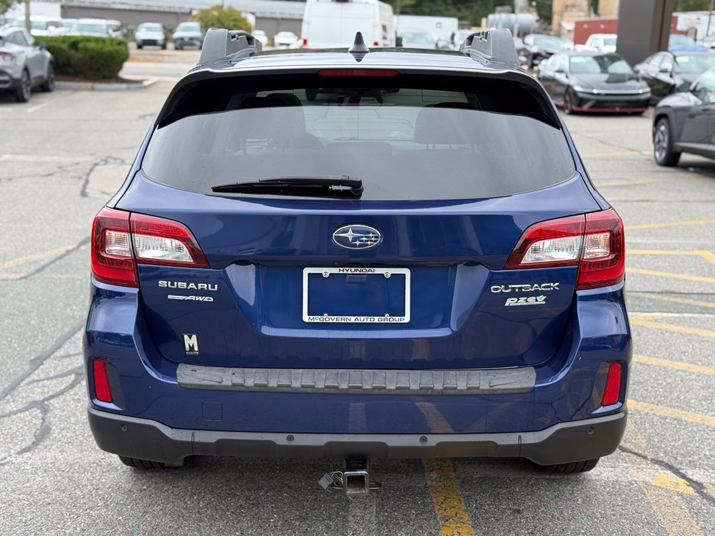 Used 2017 Subaru Outback 2.5i Limited AWD/4WD image 5