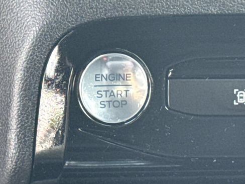 Used 2024 Ford Escape ST-Line w/ Tech Pack #1 FWD image 42