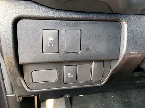 Used 2022 Toyota Tacoma SR5 AWD/4WD image 33