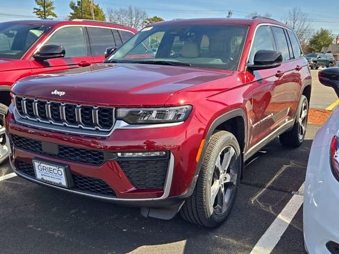 New 2026 Jeep Grand Cherokee Limited image 1