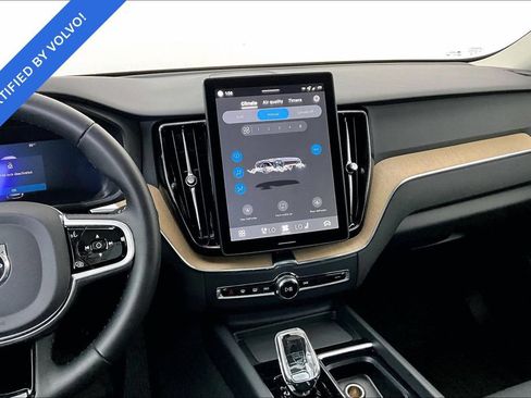 Used 2026 Volvo XC60 B5 Plus AWD/4WD image 7