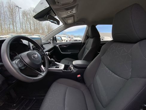 Used 2024 Toyota RAV4 XLE image 16