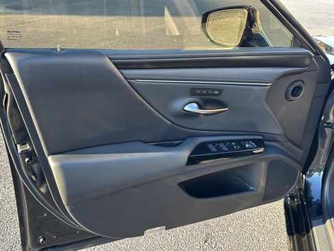 Certified 2022 Lexus ES 350 w/ Premium Package image 14