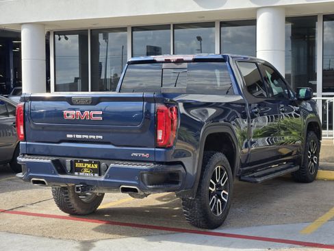 Used 2020 GMC Sierra 1500 AT4 w/ AT4 Premium Package image 3
