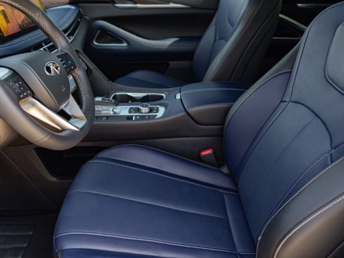 Certified 2026 INFINITI QX60 Sport w/ Dark Cargo Package AWD/4WD image 9