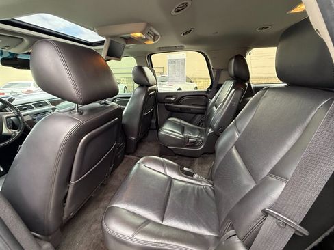 Used 2011 GMC Yukon Denali AWD/4WD image 29