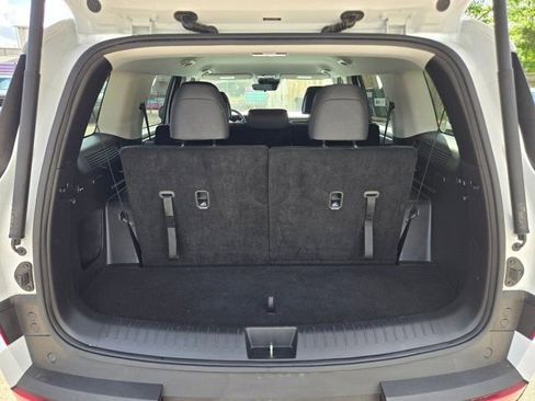 Used 2025 Hyundai Santa Fe SEL FWD image 7