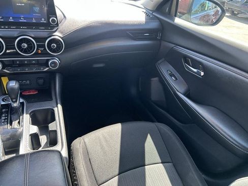 Used 2022 Nissan Sentra SV FWD image 13