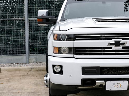 Used 2019 Chevrolet Silverado 3500 LTZ w/ Duramax Plus Package image 41