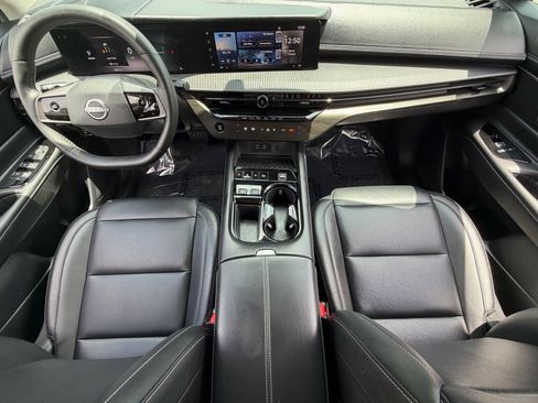 Certified 2025 Nissan Murano SV FWD image 14