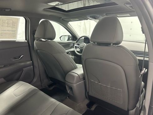 Used 2025 Hyundai Elantra SEL image 50