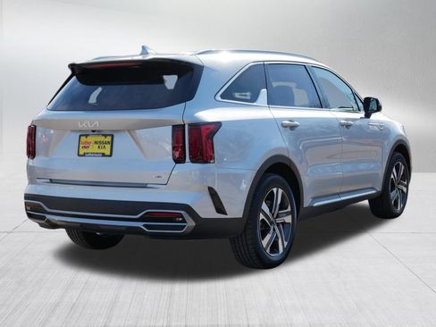 Certified 2023 Kia Sorento EX image 7